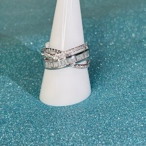 Bomb Party Cubic Zirconia CZ Crossover Ring Size 9 New